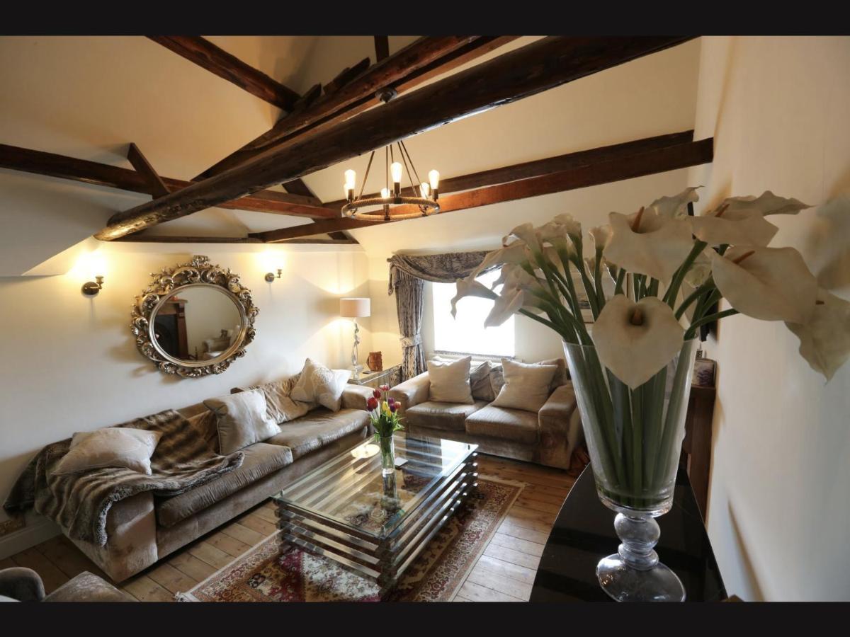 Duke Of Monmouth Penthouse Luxury Apartment, Lyme Regis, 3 Bedroom, Hot Tub, Garden, Dog Friendly Luaran gambar