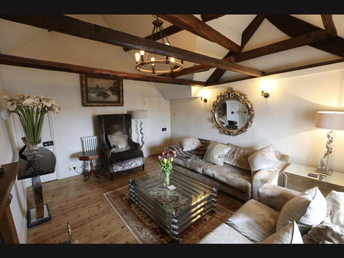 Duke Of Monmouth Penthouse Luxury Apartment, Lyme Regis, 3 Bedroom, Hot Tub, Garden, Dog Friendly Luaran gambar